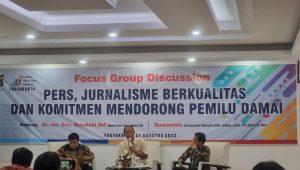 Suasana Focus Group Discussion (FGD) bertajuk 'Pers, Jurnalisme Berkualitas dan Komitmen Mendorong Pemilu Damai' di Jogja, Senin (21/8/2023).